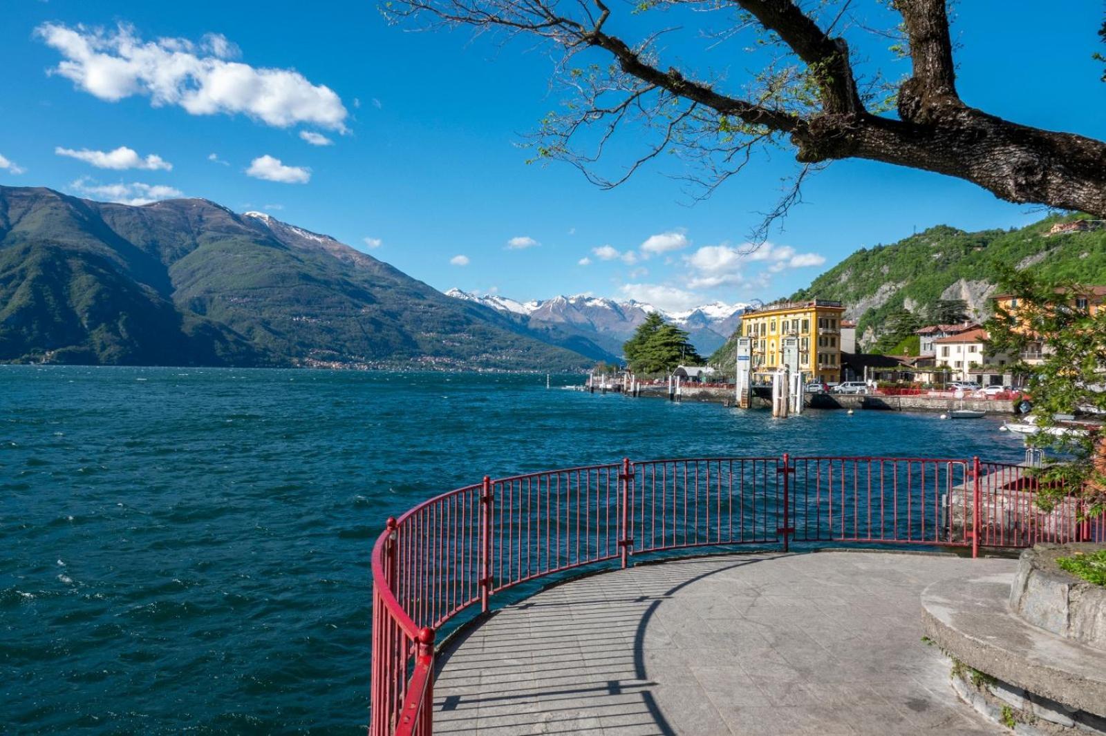 Casa In Riva Al Lago Varenna Exterior foto