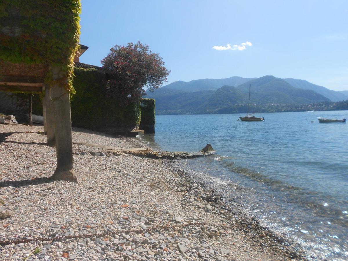 Casa In Riva Al Lago Varenna Exterior foto